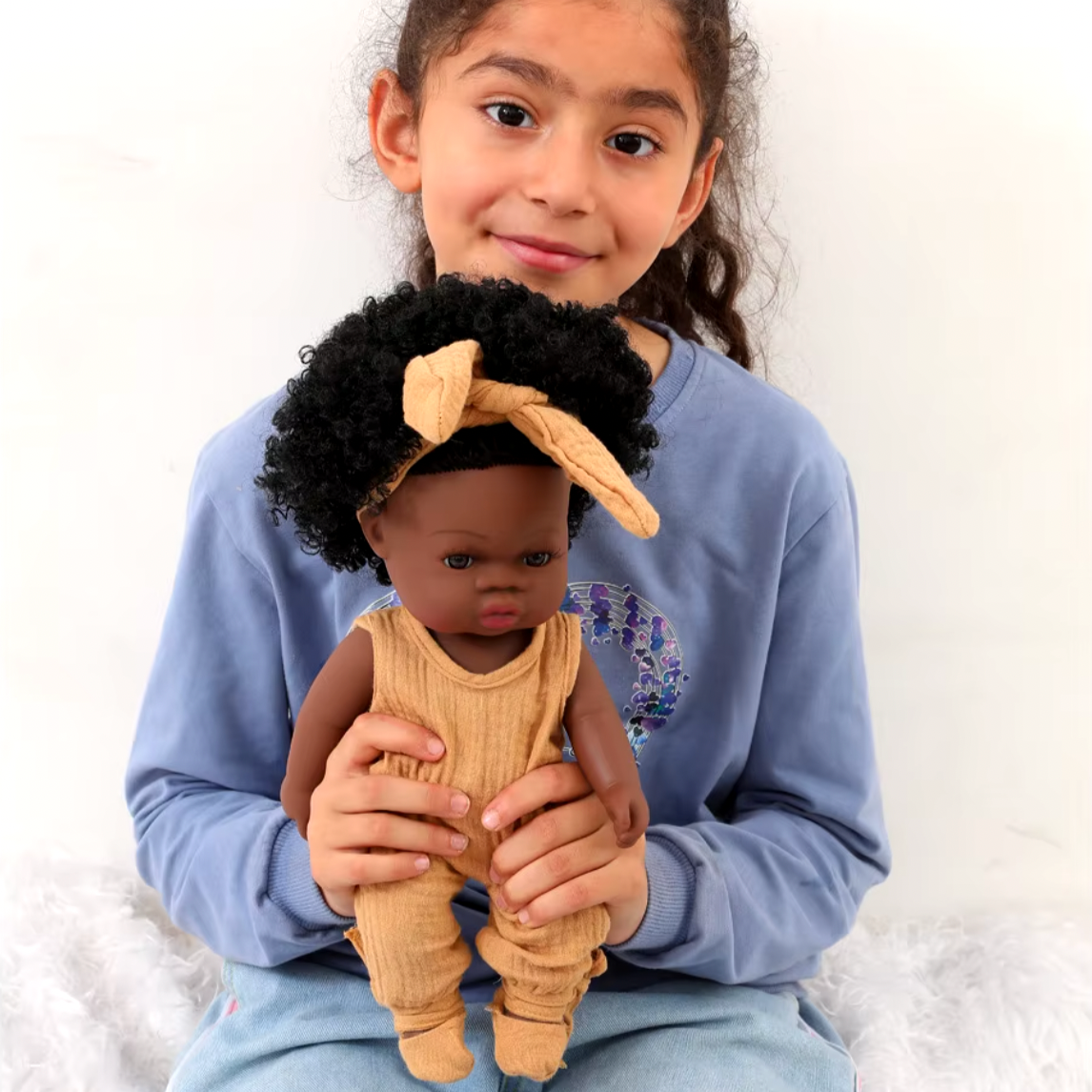 Muñeca afrodescendiente